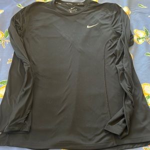 Nike dri-fit long sleeve ruining shirt